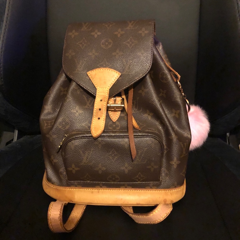 Louis Vuitton Montsouris MM
